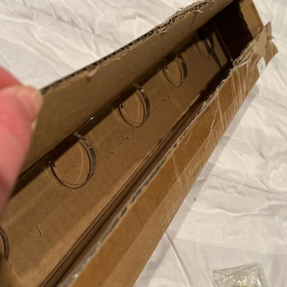 NIB Baseball Bat/Ball Display Hanger for 5 Bats or Balls Wall Mount With Screws